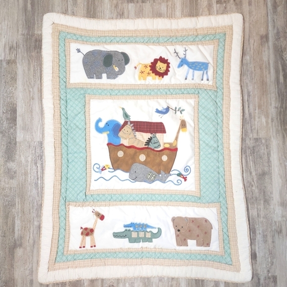 Noahs Ark Embroidered Crib Quilt-Size 35.5x45" - Picture 1 of 6